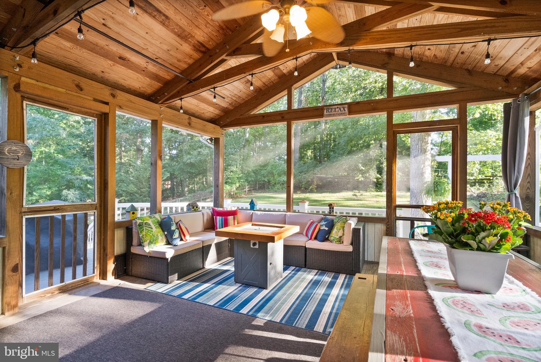 BROKEN HILLS - Residential