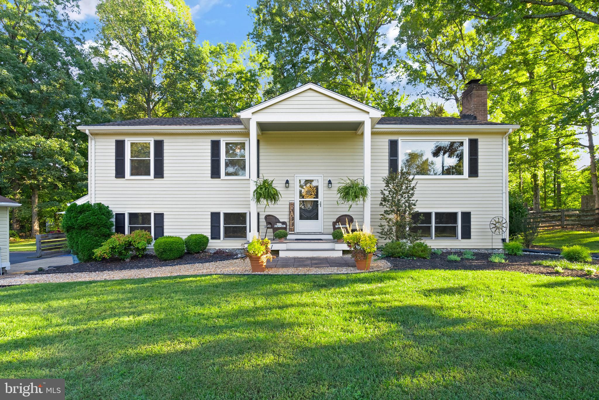 BROKEN HILLS - Residential