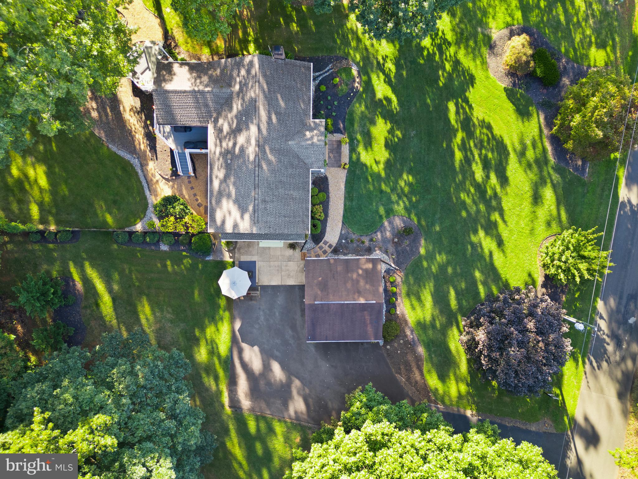 BROKEN HILLS - Residential