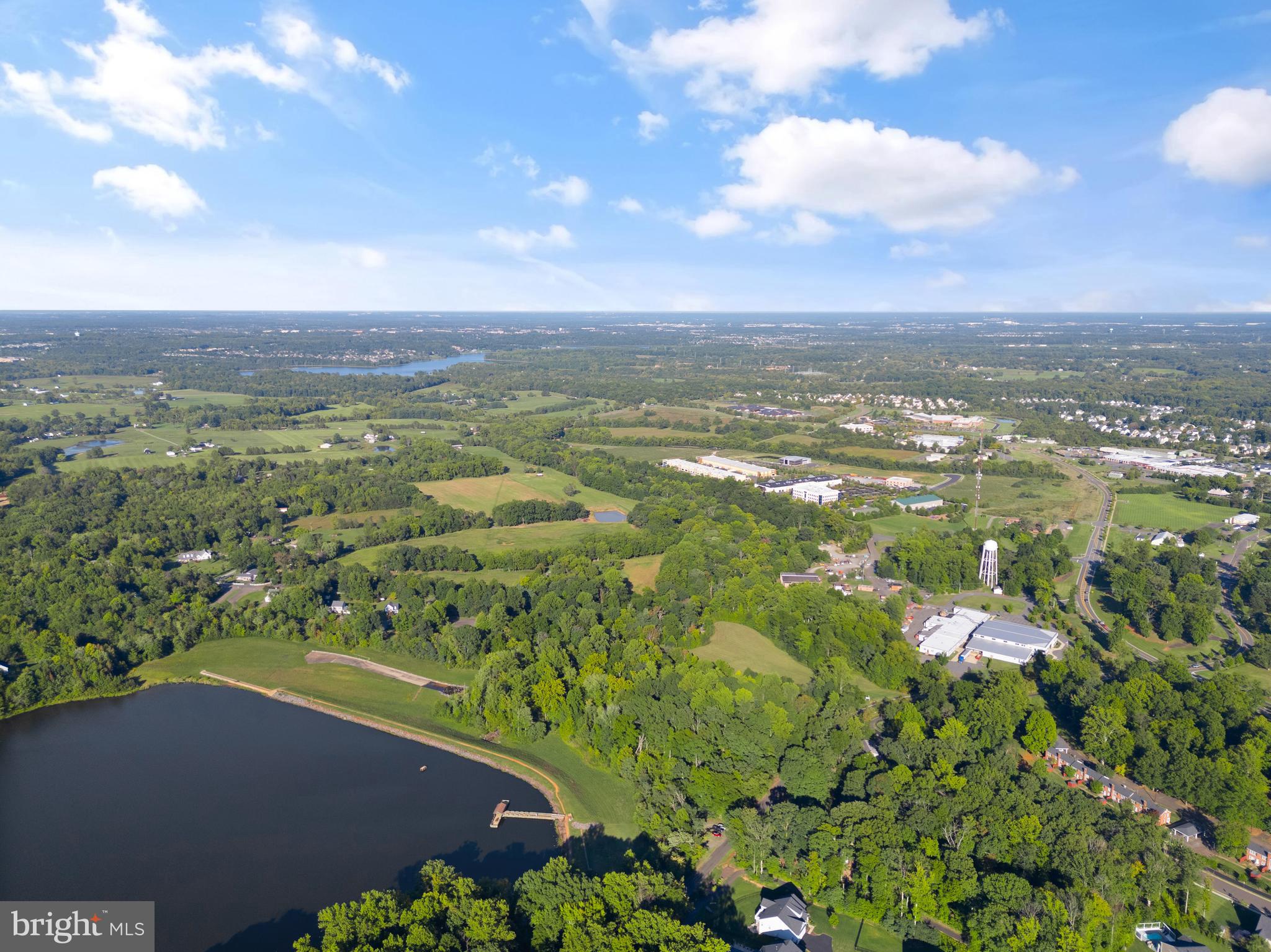 BROKEN HILLS - Residential