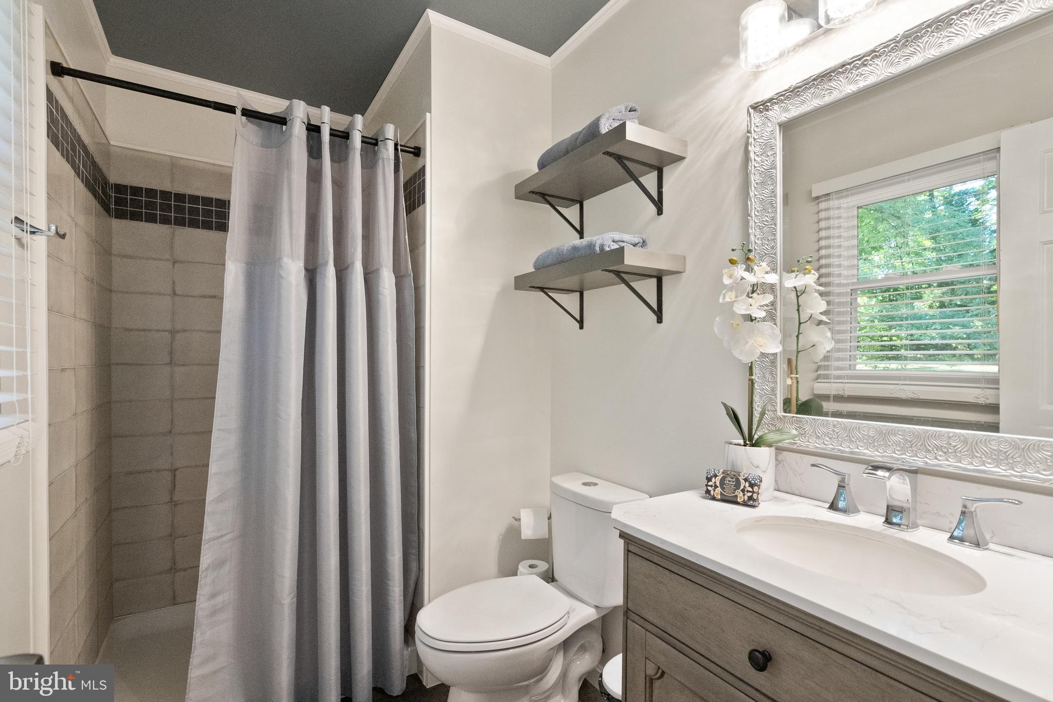 BROKEN HILLS - Residential