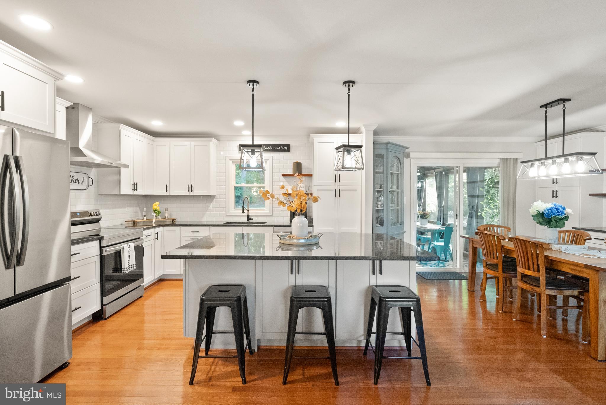 BROKEN HILLS - Residential