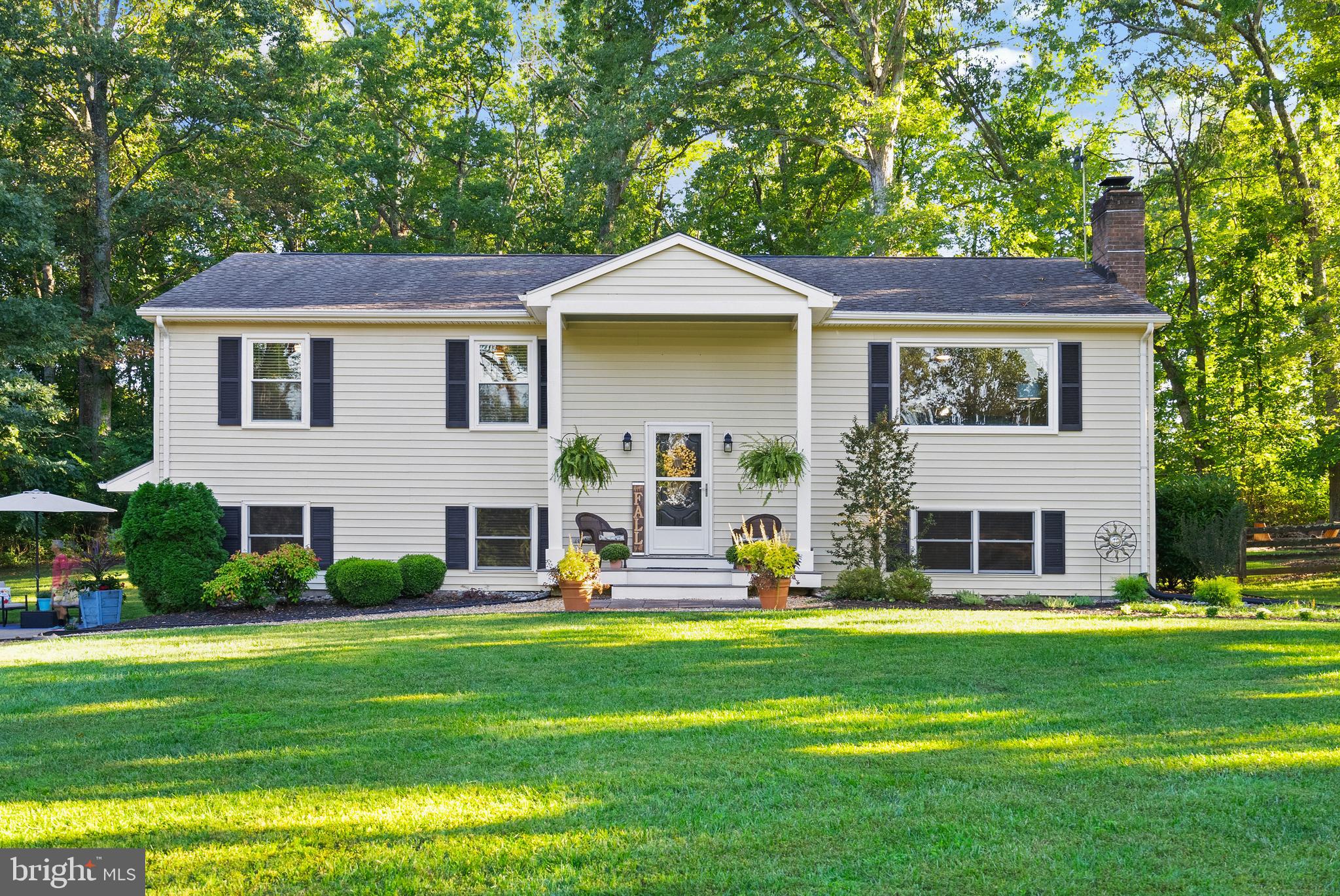 BROKEN HILLS - Residential