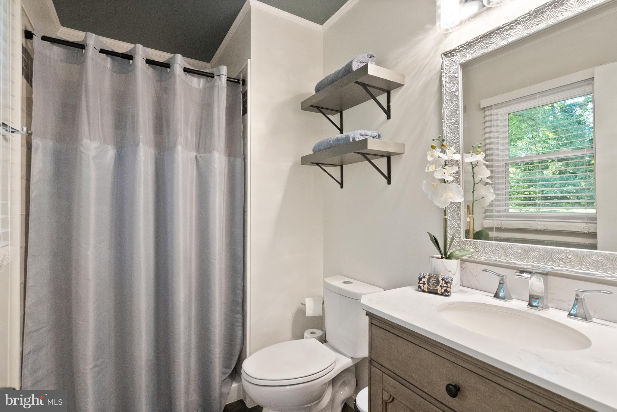 BROKEN HILLS - Residential