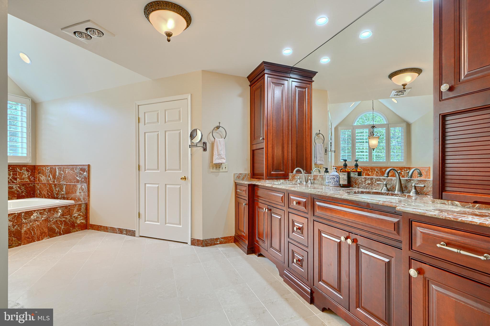 PARK FARM BEACH - Residential