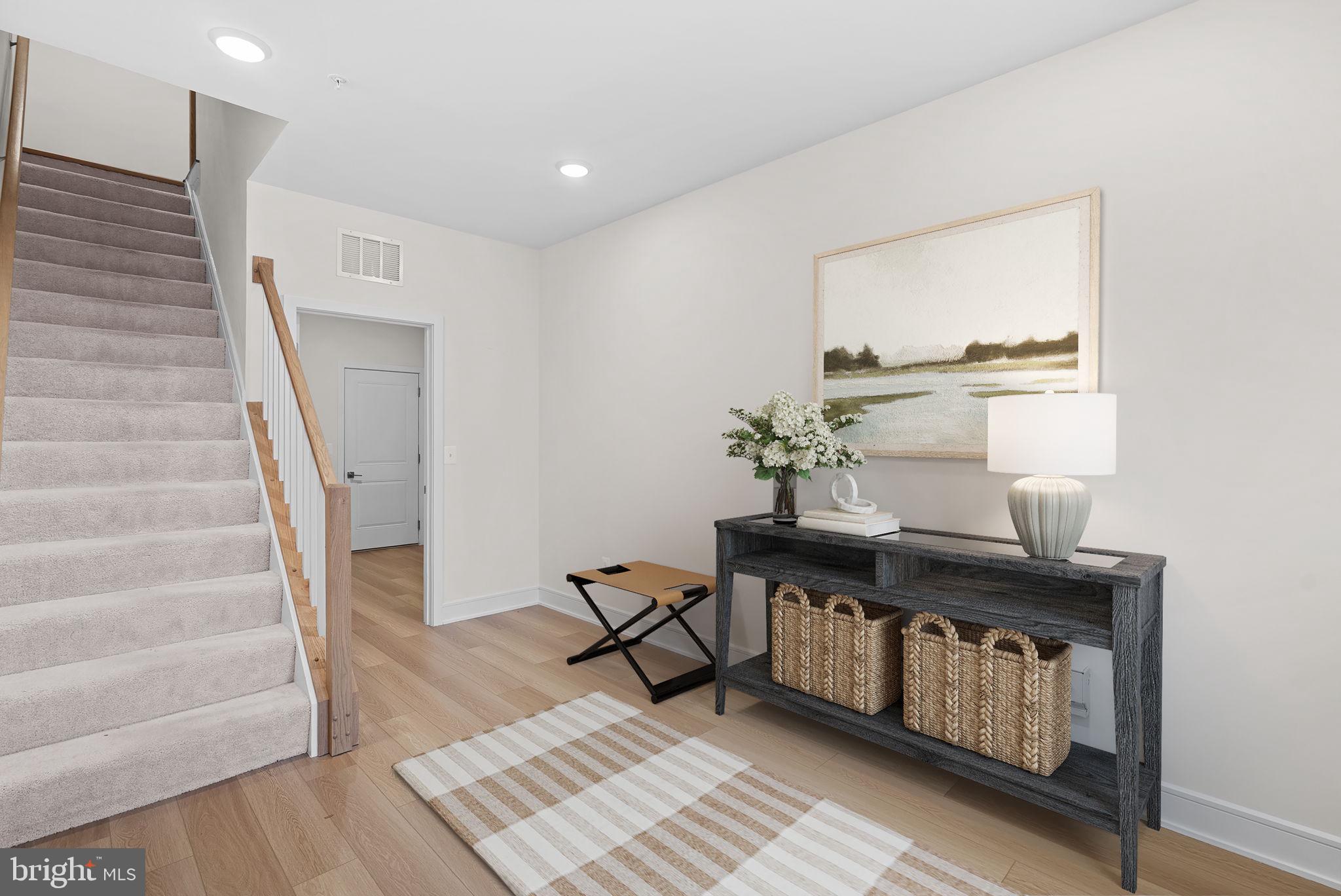 43406 FARRINGDON SQUARE