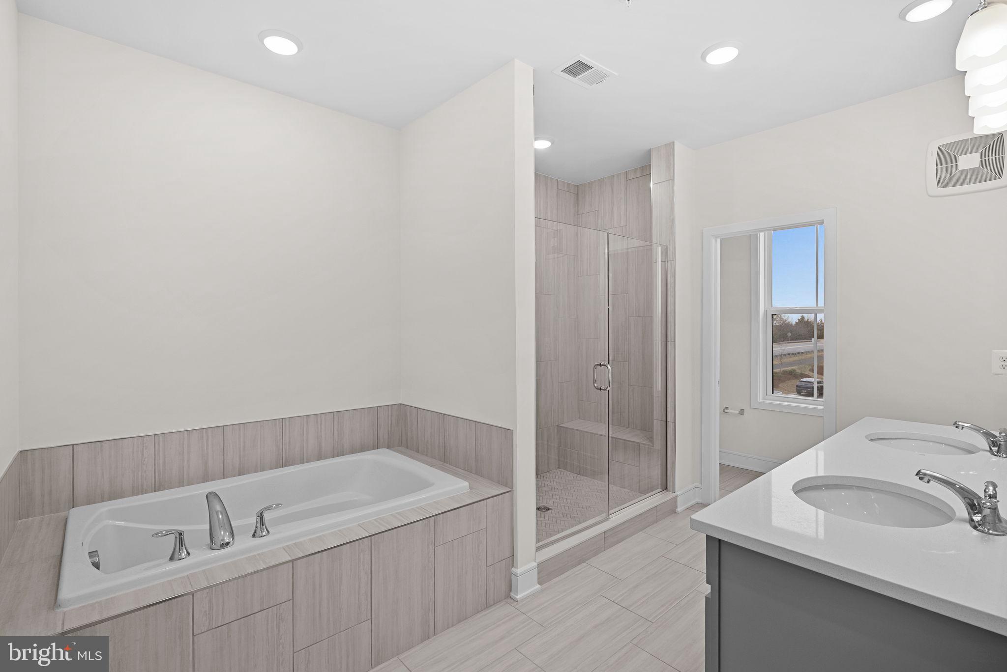 DEMOTT & SILVER - Residential