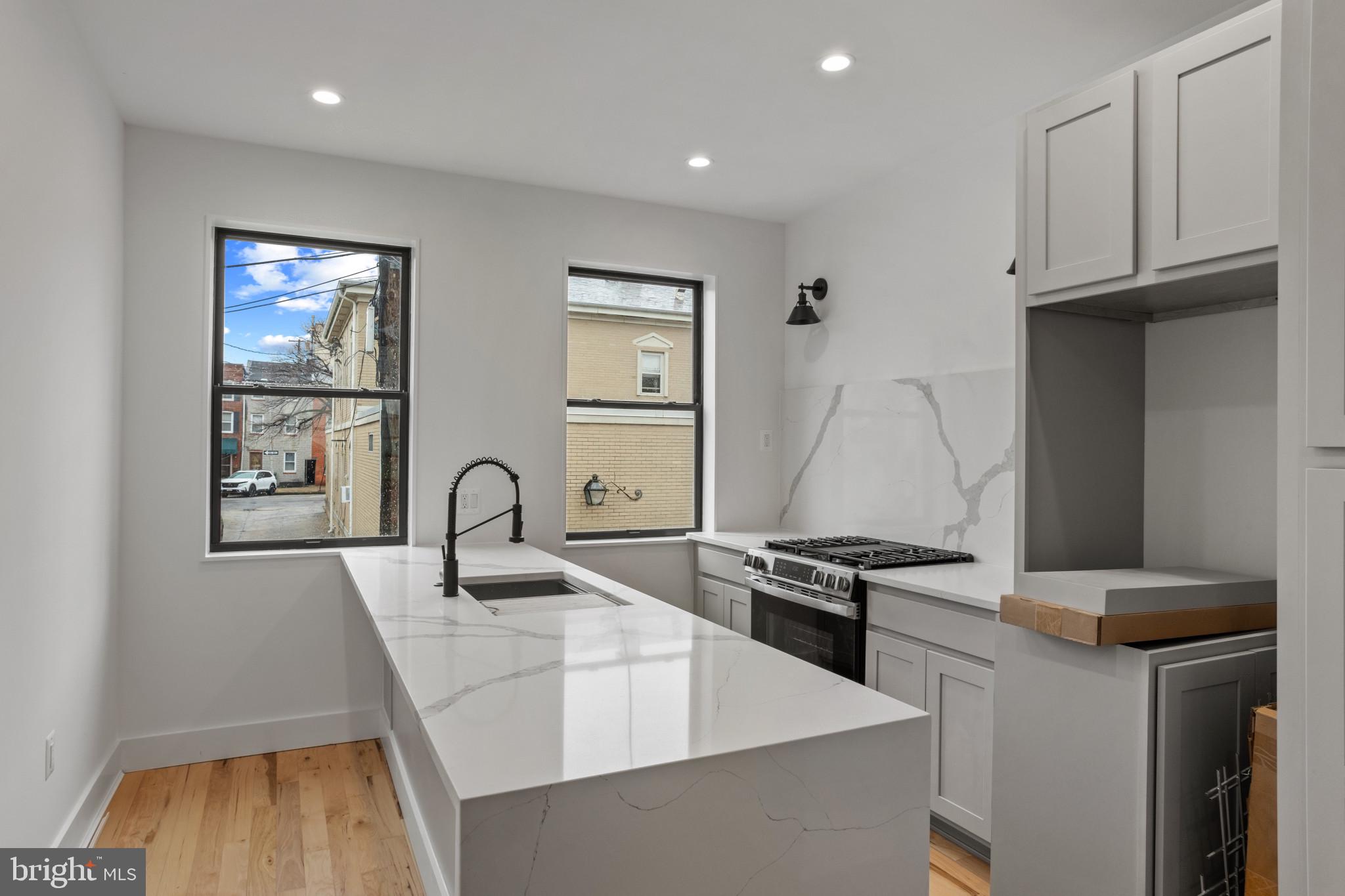 CANTON - Residential