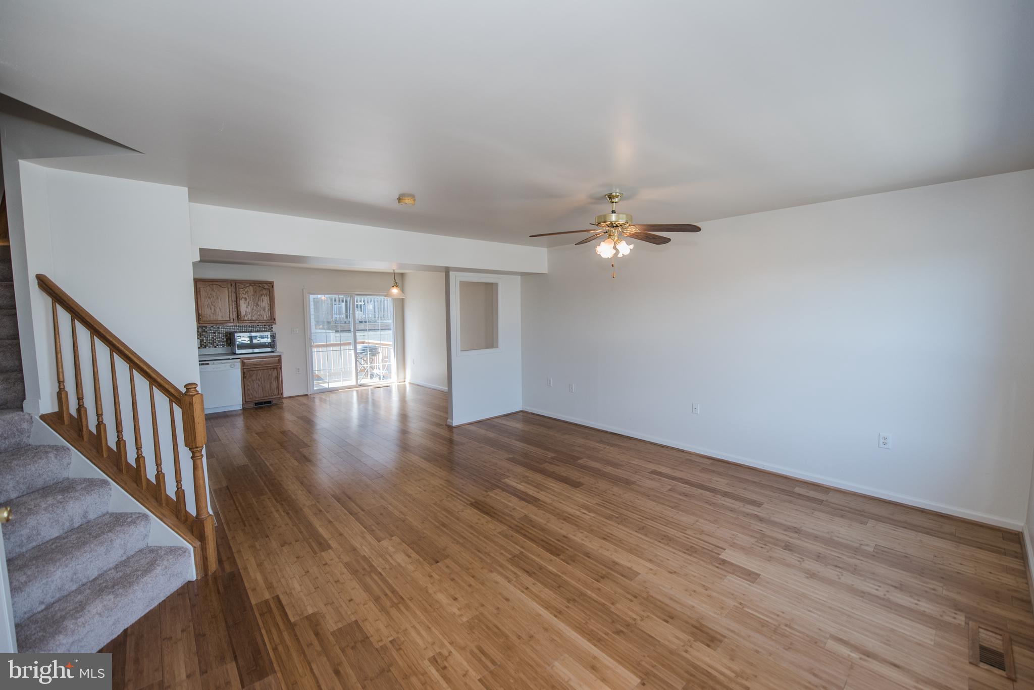 MARSHALL SQUARE - Residential