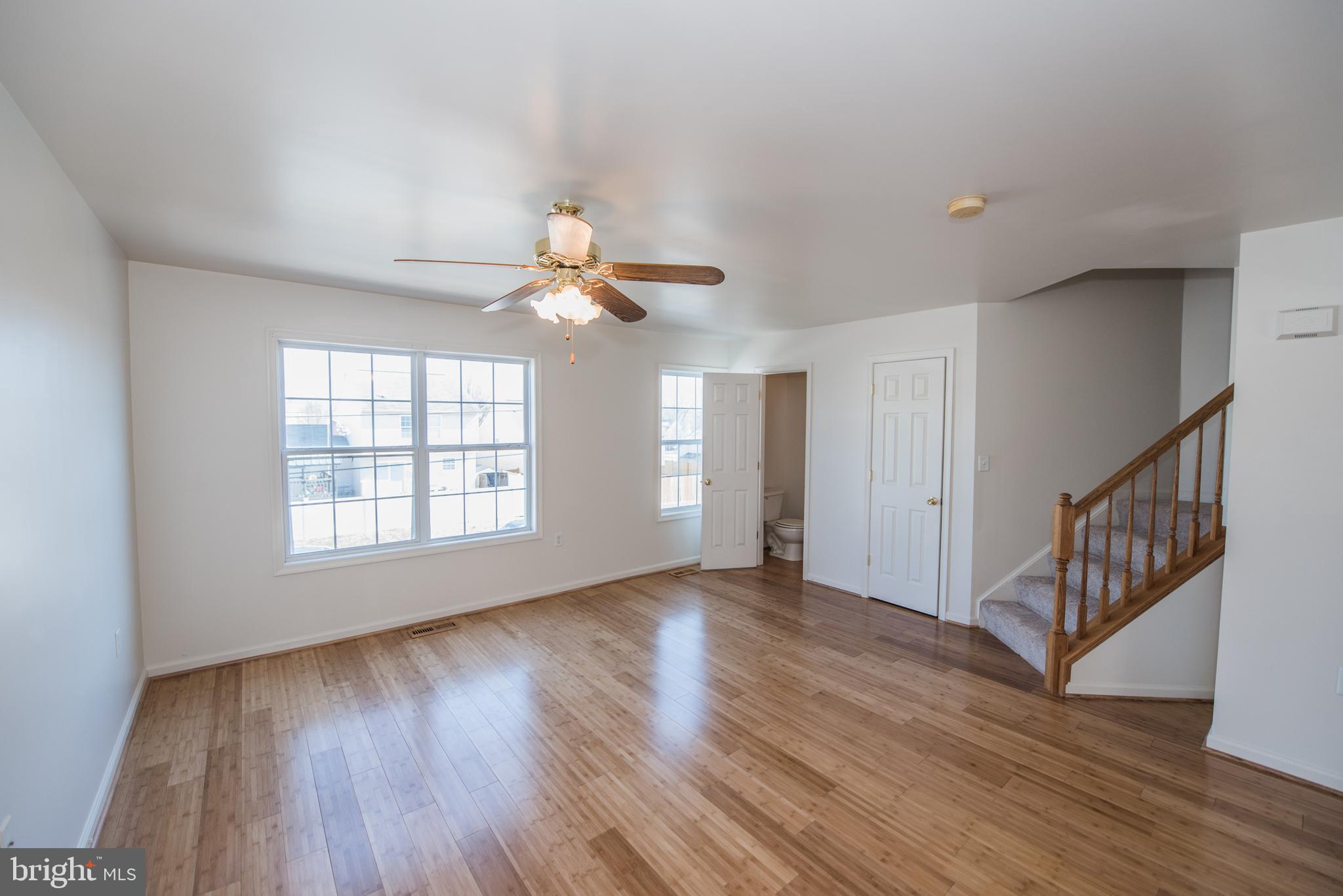 MARSHALL SQUARE - Residential