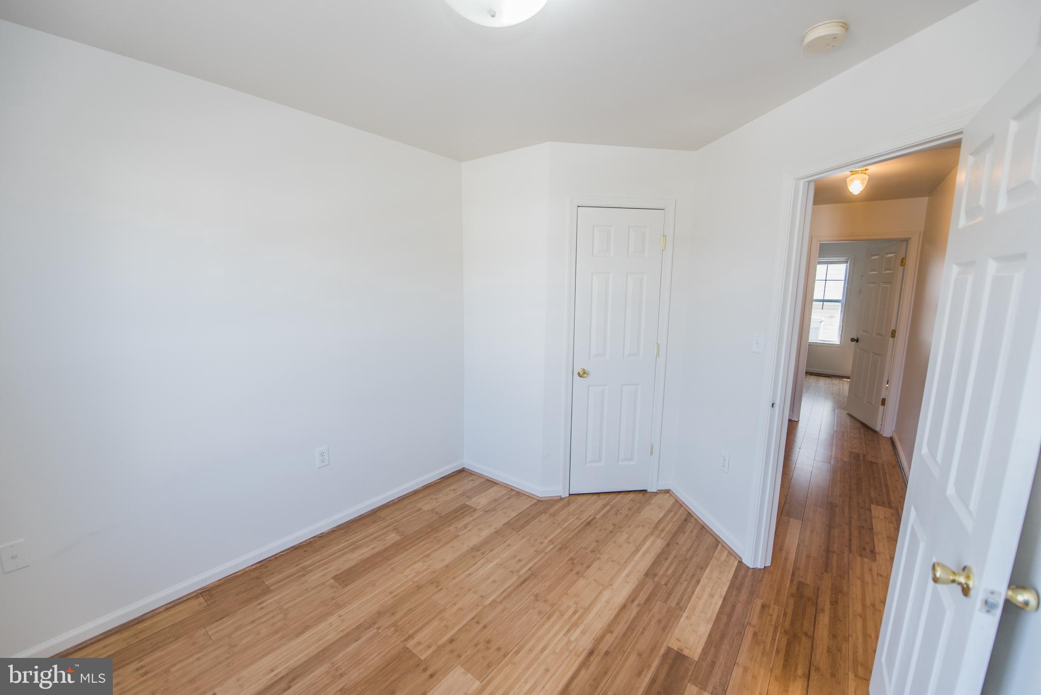 MARSHALL SQUARE - Residential