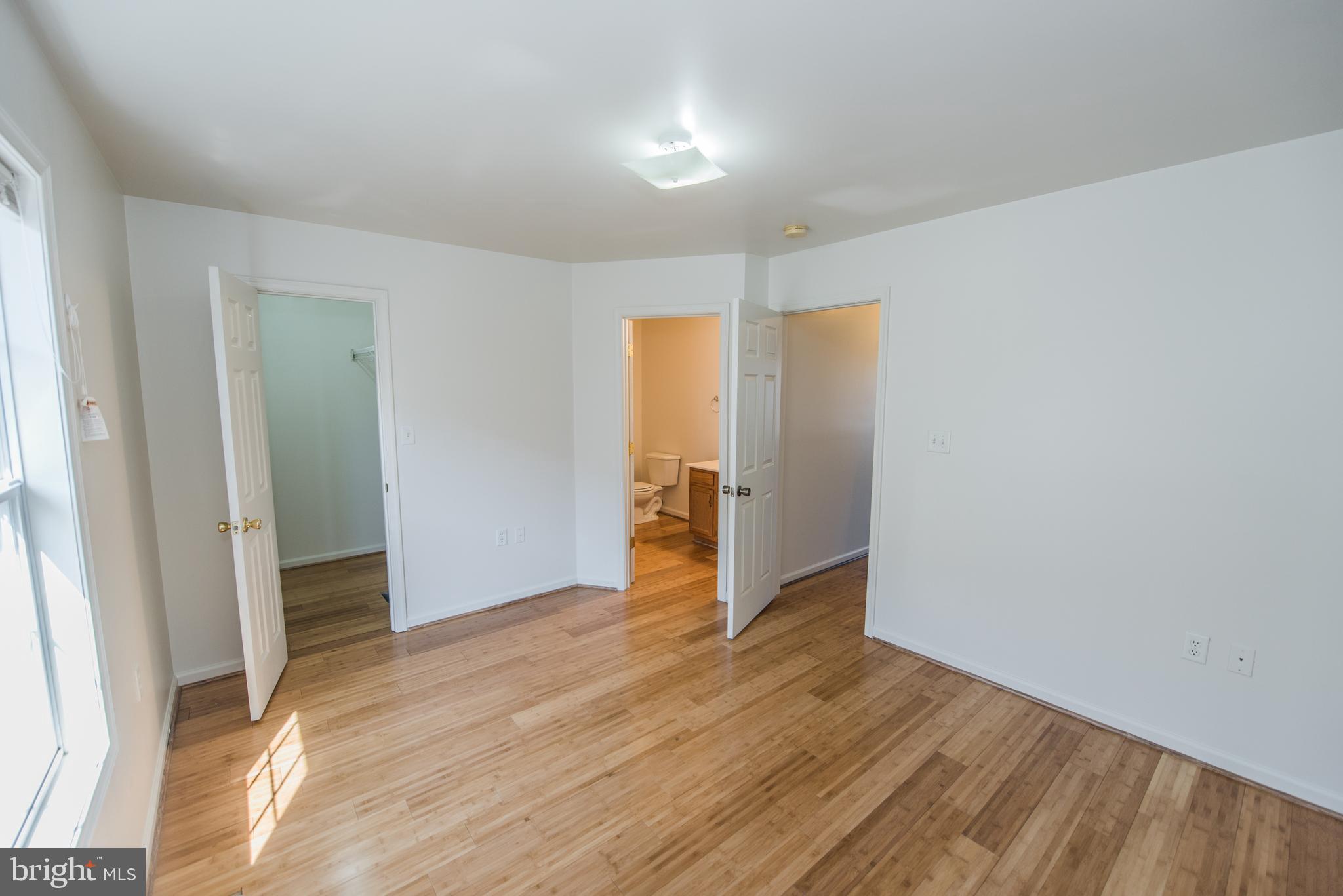 MARSHALL SQUARE - Residential