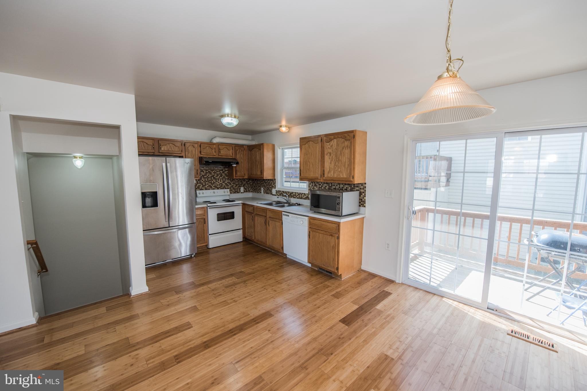 MARSHALL SQUARE - Residential