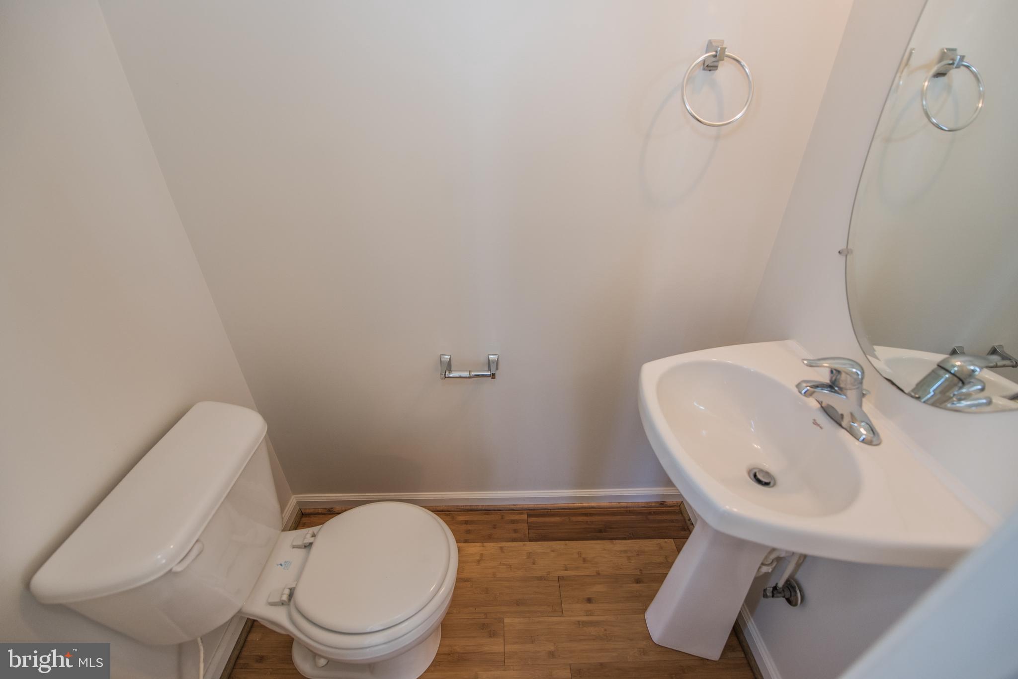 MARSHALL SQUARE - Residential