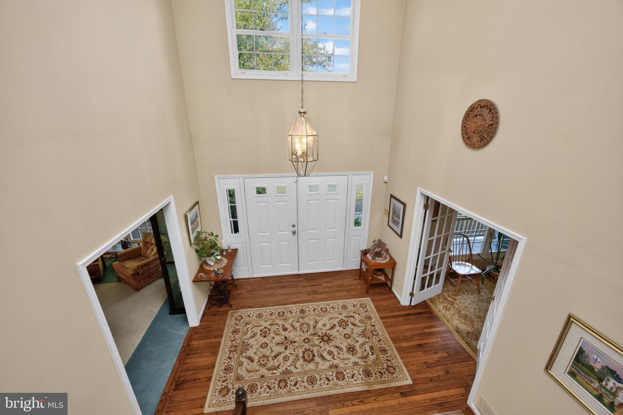 1215 JARVIS LANE