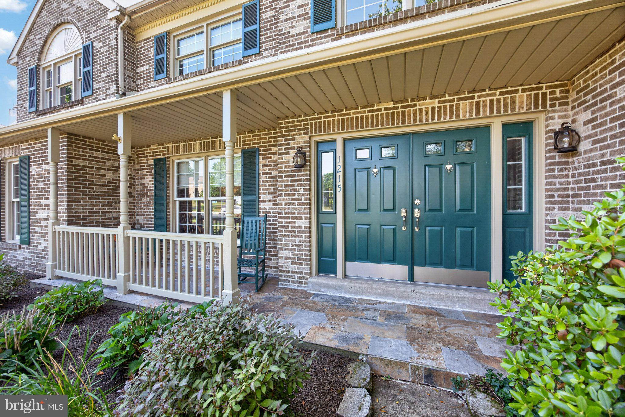 1215 JARVIS LANE