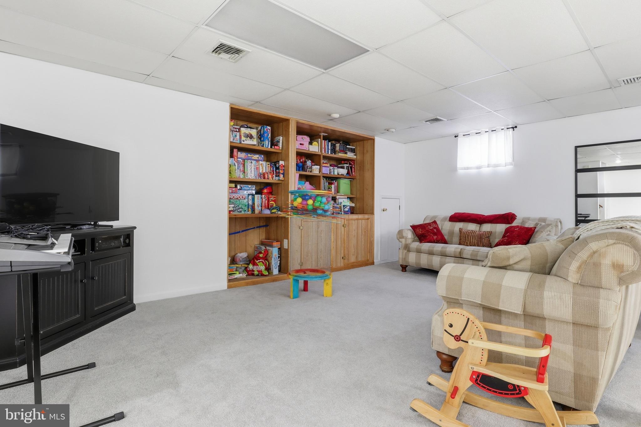 MEADOWVIEW ESTATES - Residential