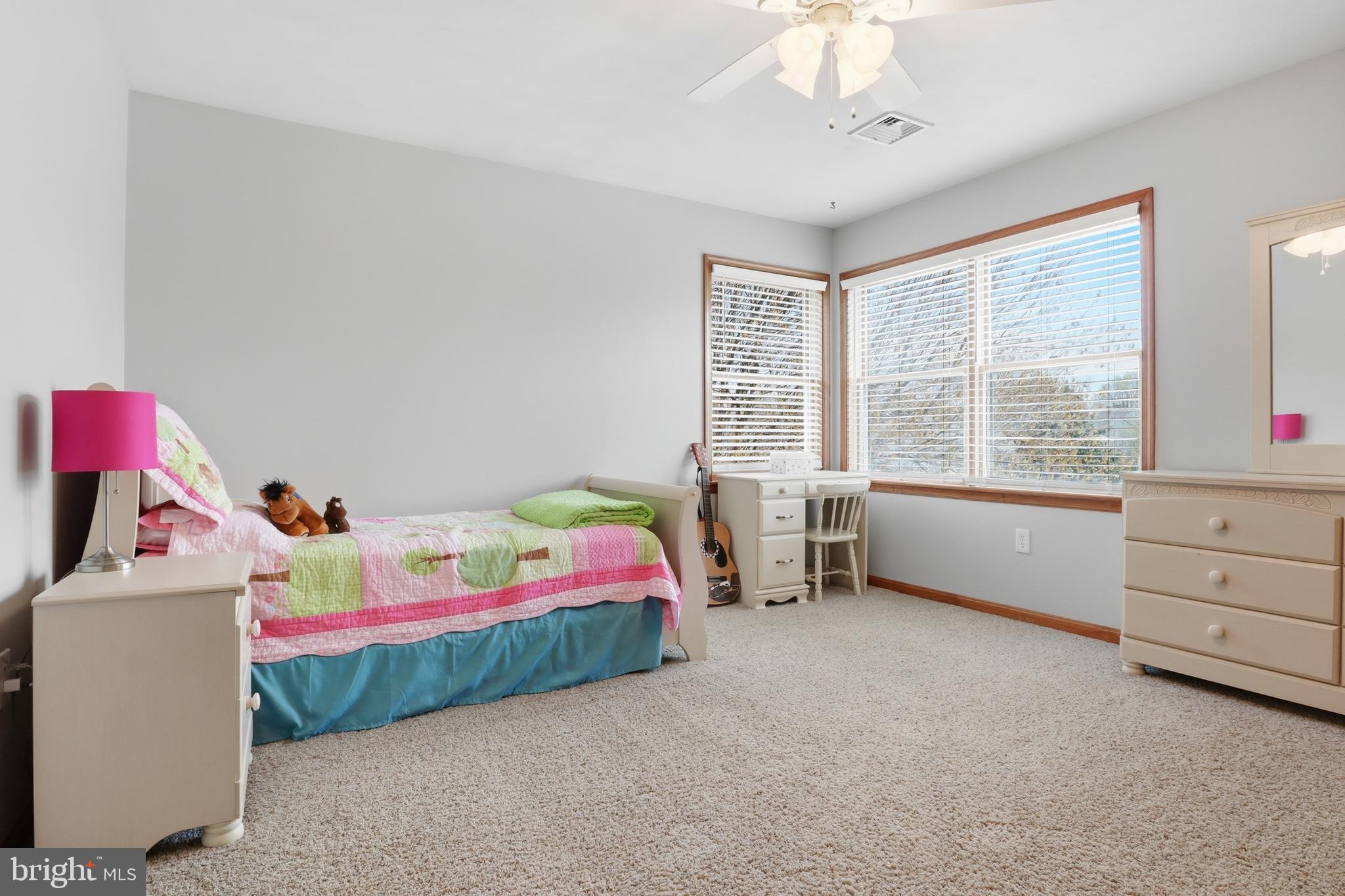 MEADOWVIEW ESTATES - Residential