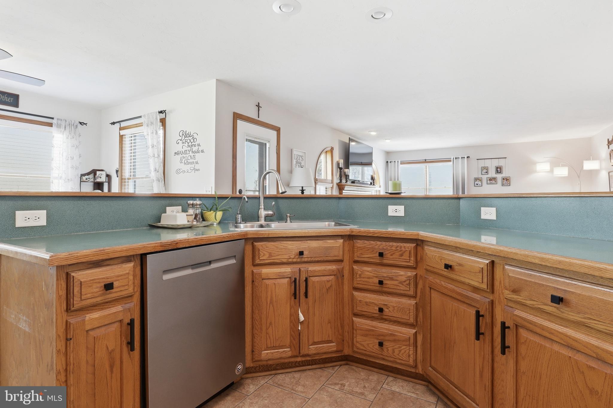 MEADOWVIEW ESTATES - Residential