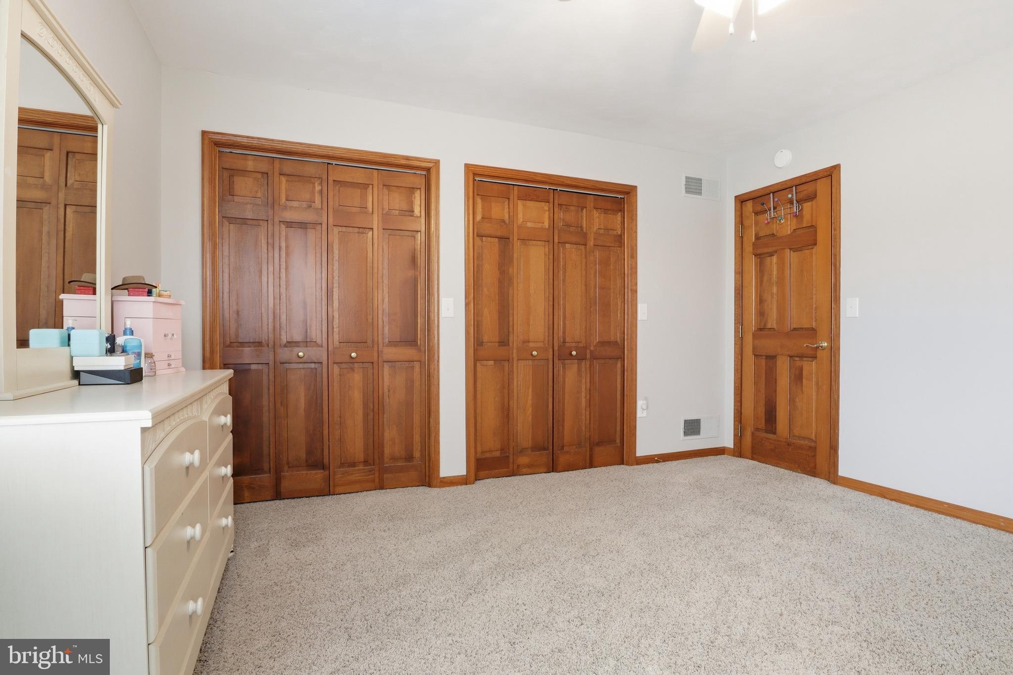 MEADOWVIEW ESTATES - Residential