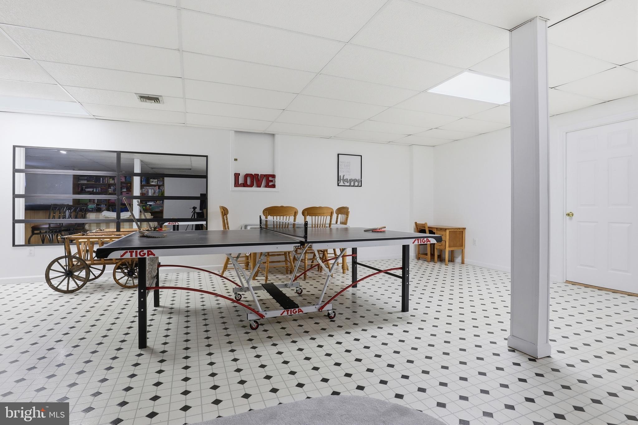 MEADOWVIEW ESTATES - Residential