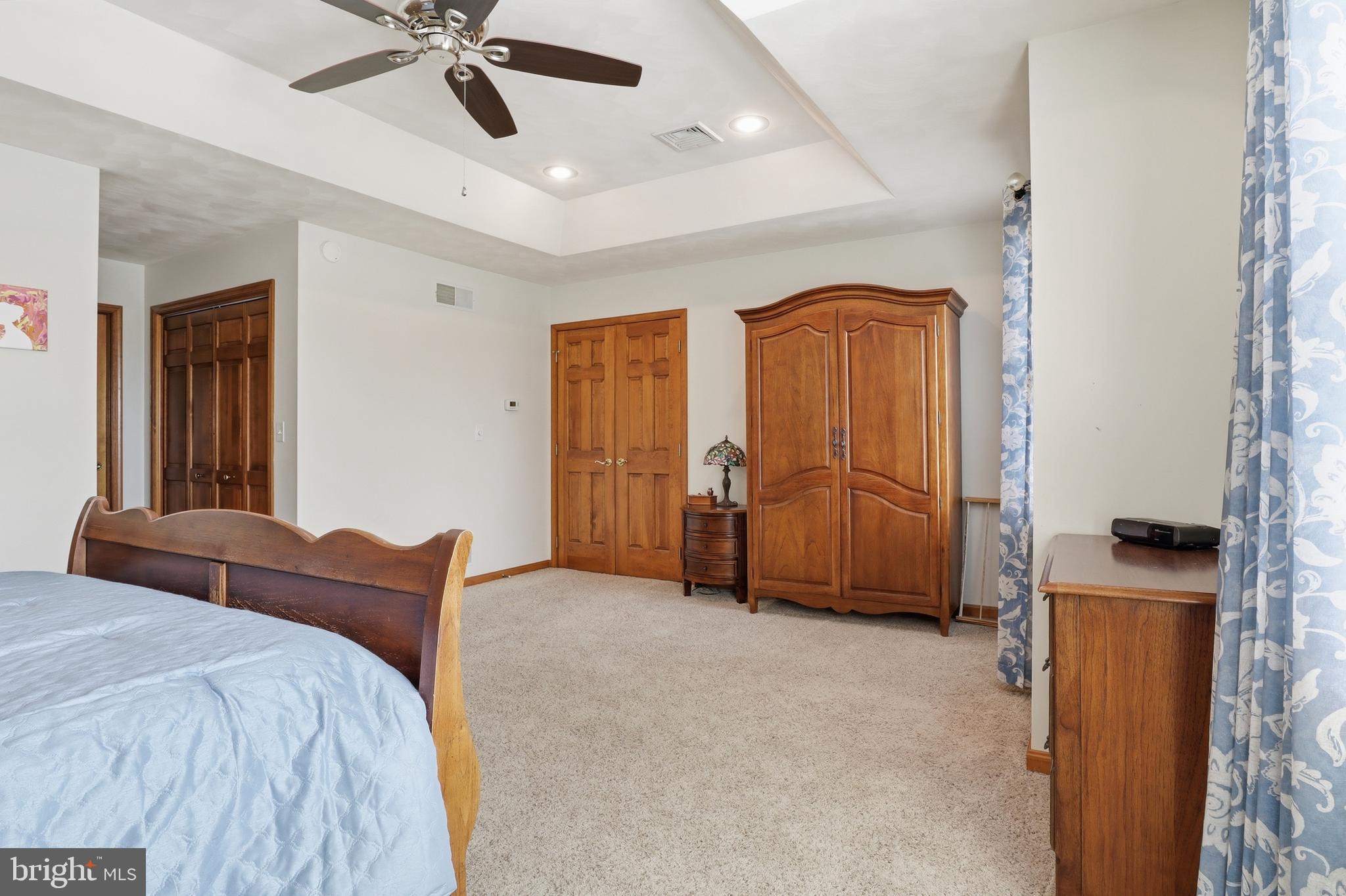 MEADOWVIEW ESTATES - Residential