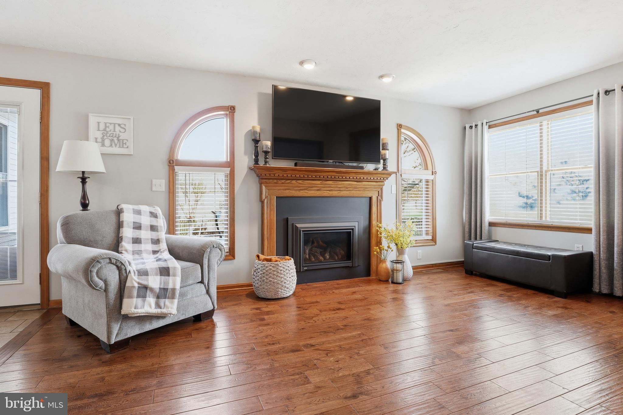 MEADOWVIEW ESTATES - Residential