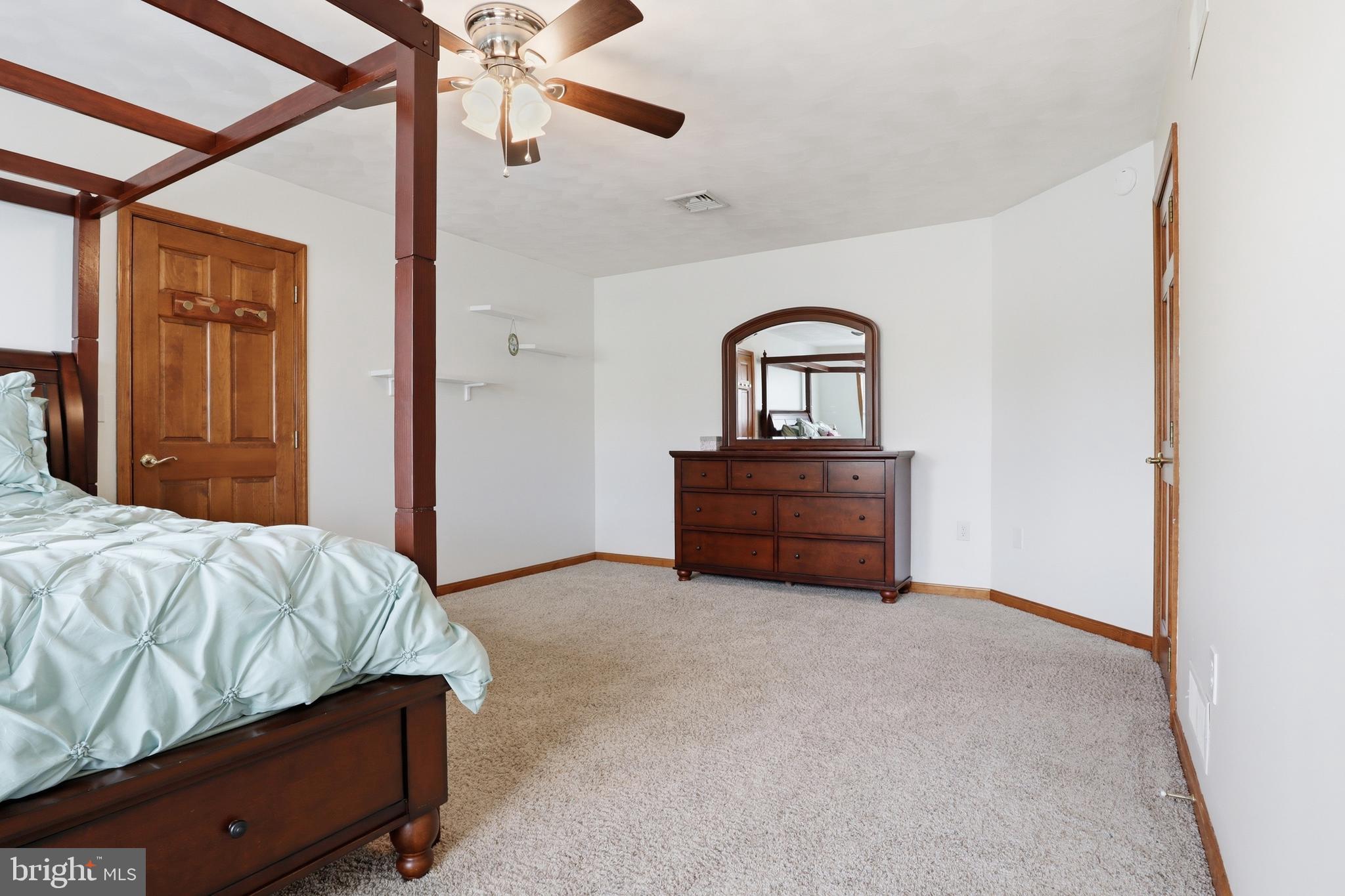 MEADOWVIEW ESTATES - Residential