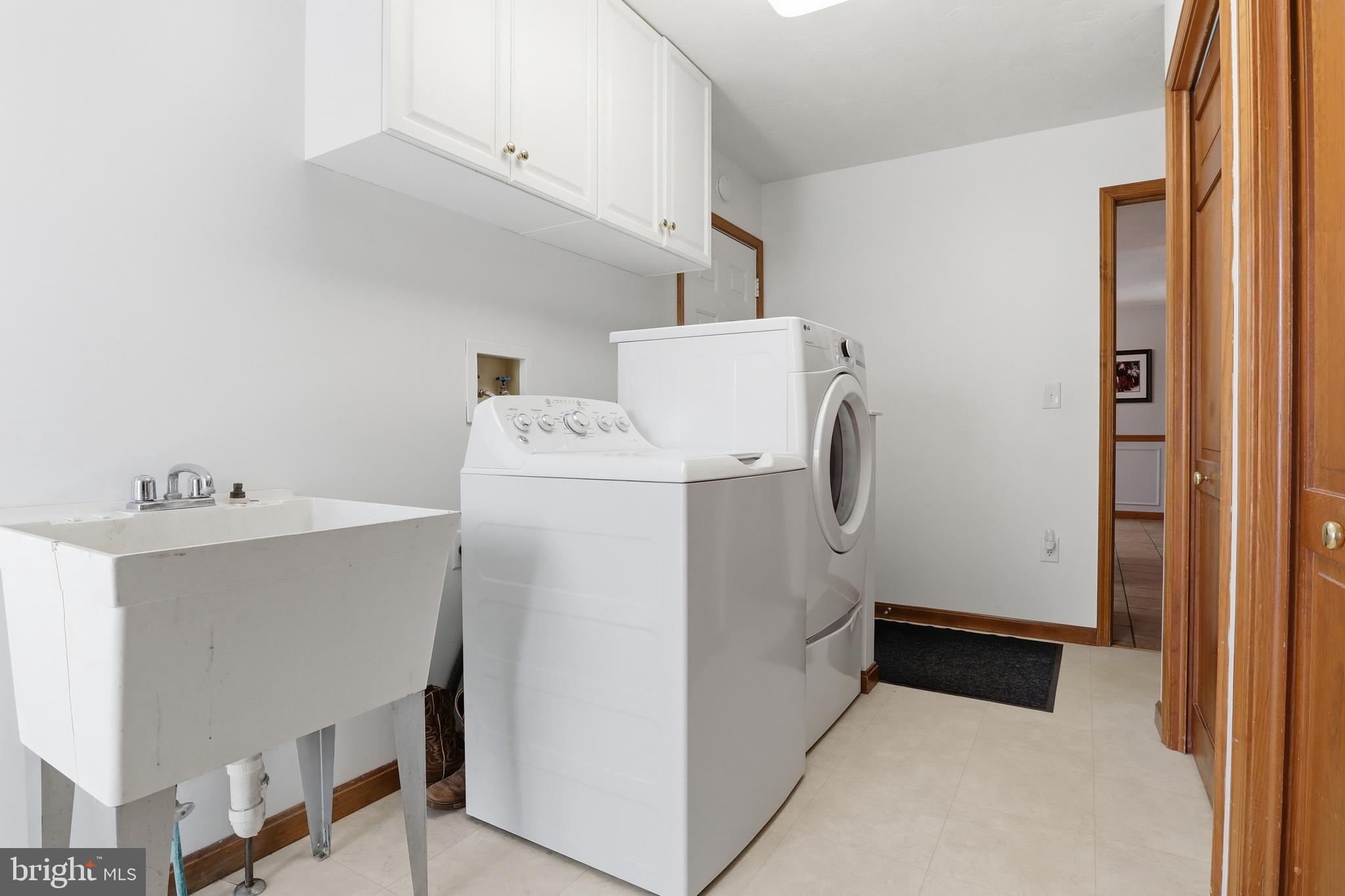 MEADOWVIEW ESTATES - Residential