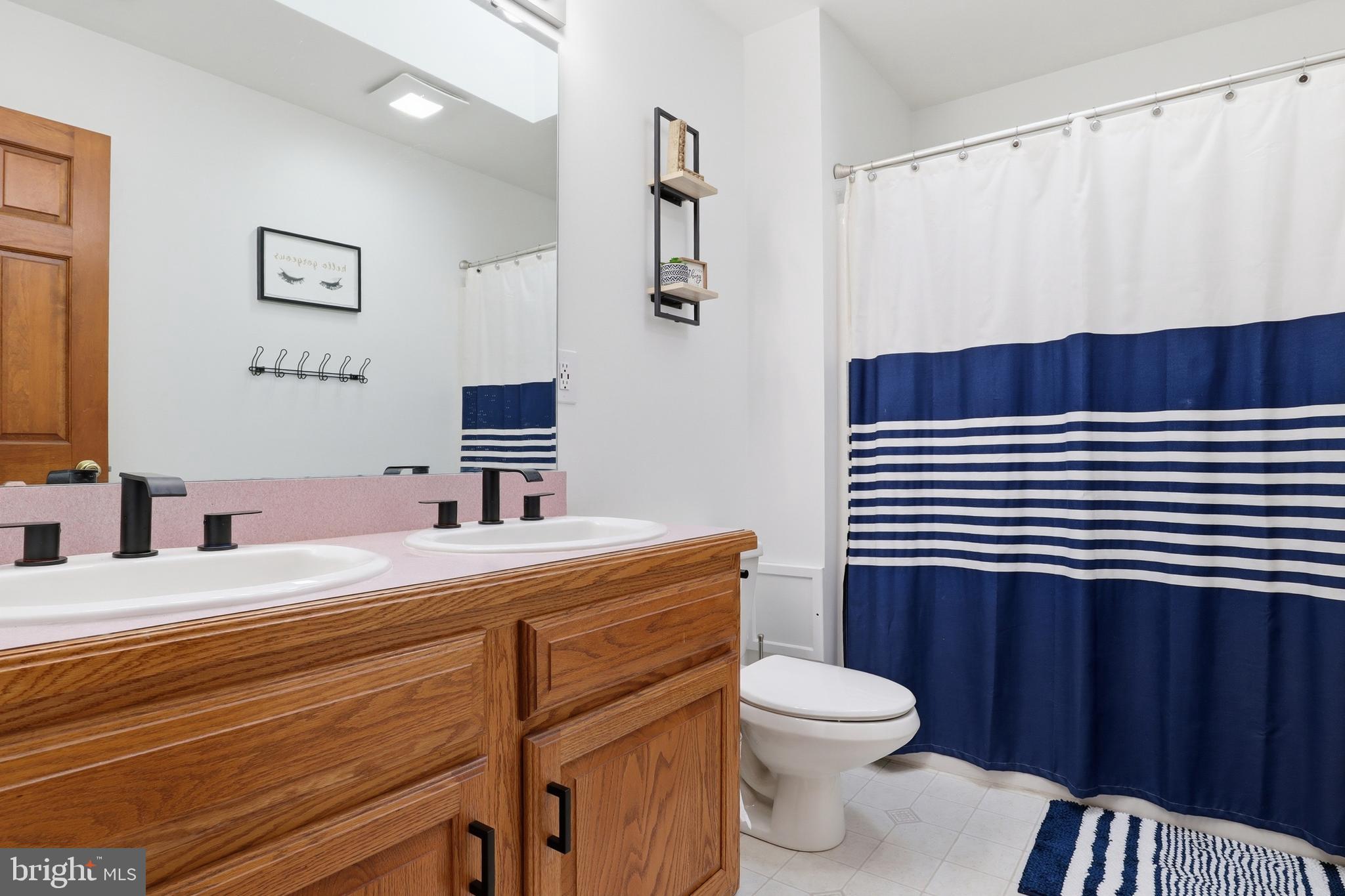 MEADOWVIEW ESTATES - Residential