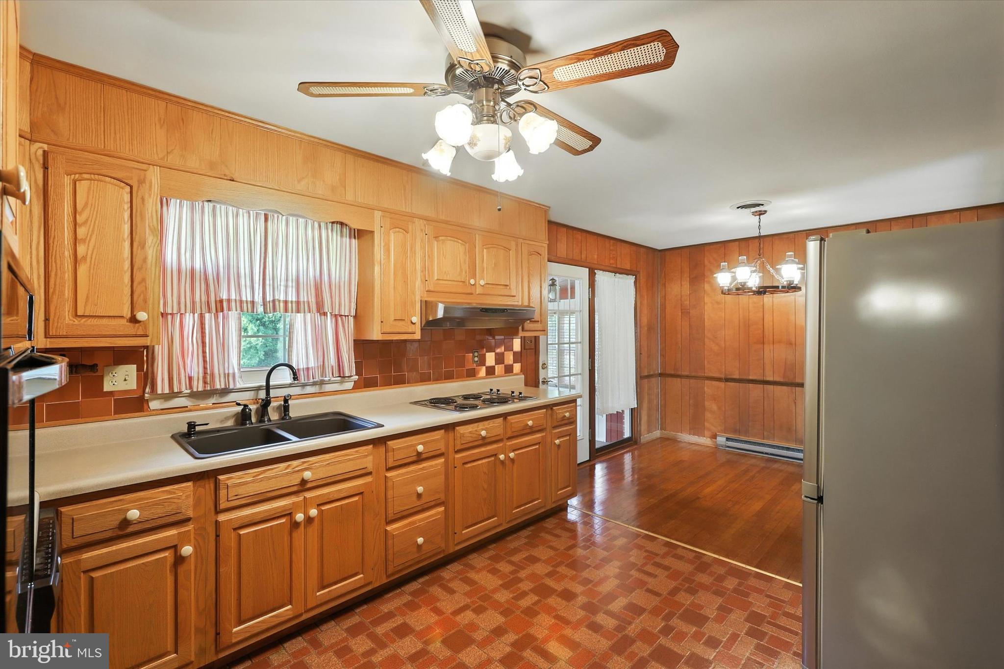 36 HILLSIDE DRIVE