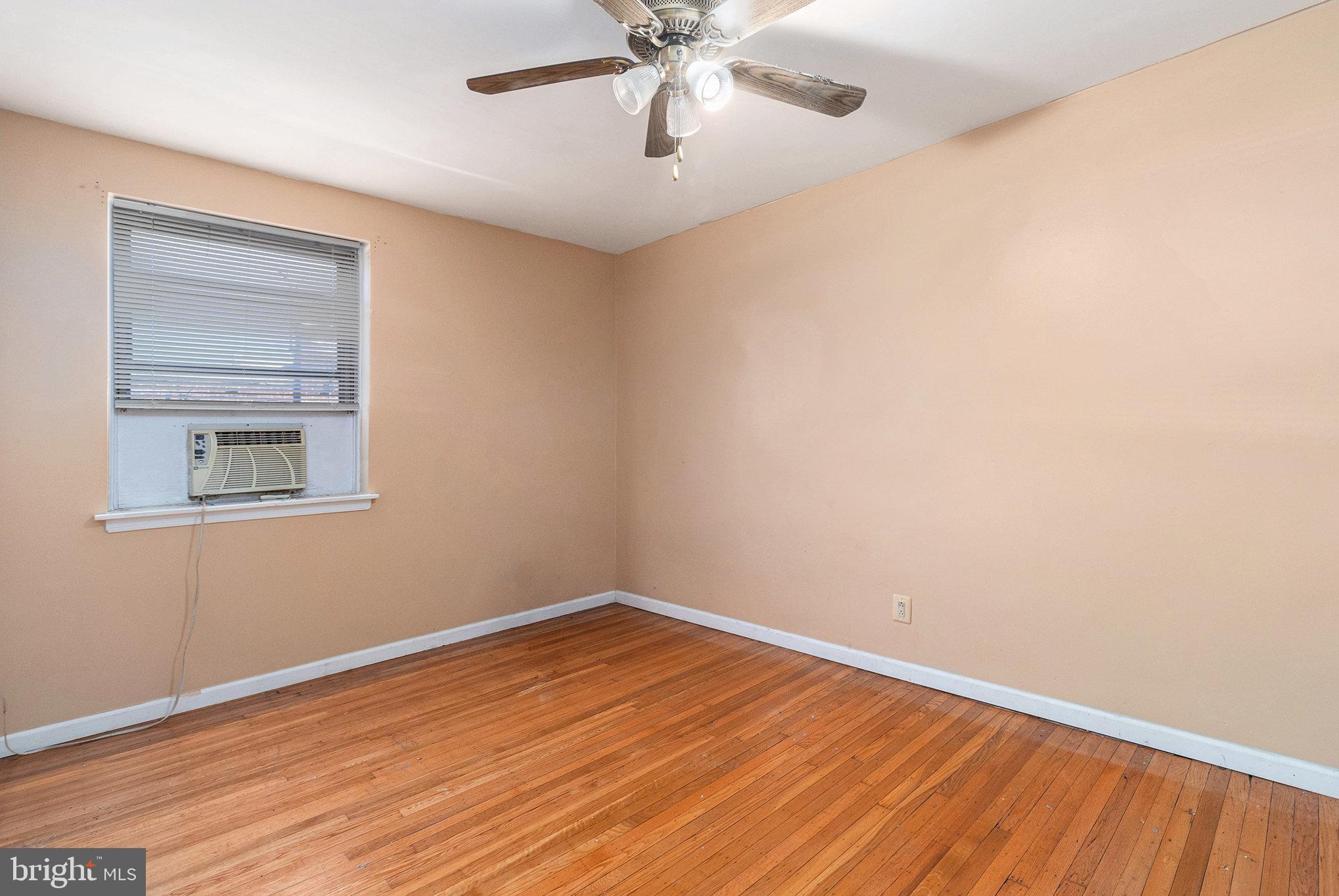 OXFORD CIRCLE - Residential