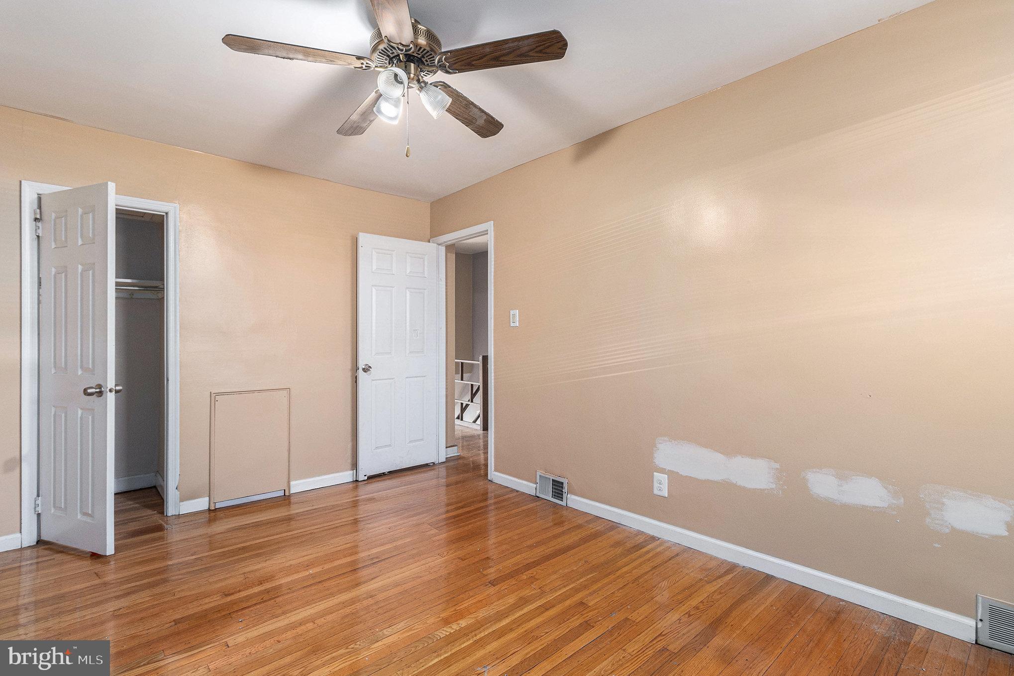 OXFORD CIRCLE - Residential