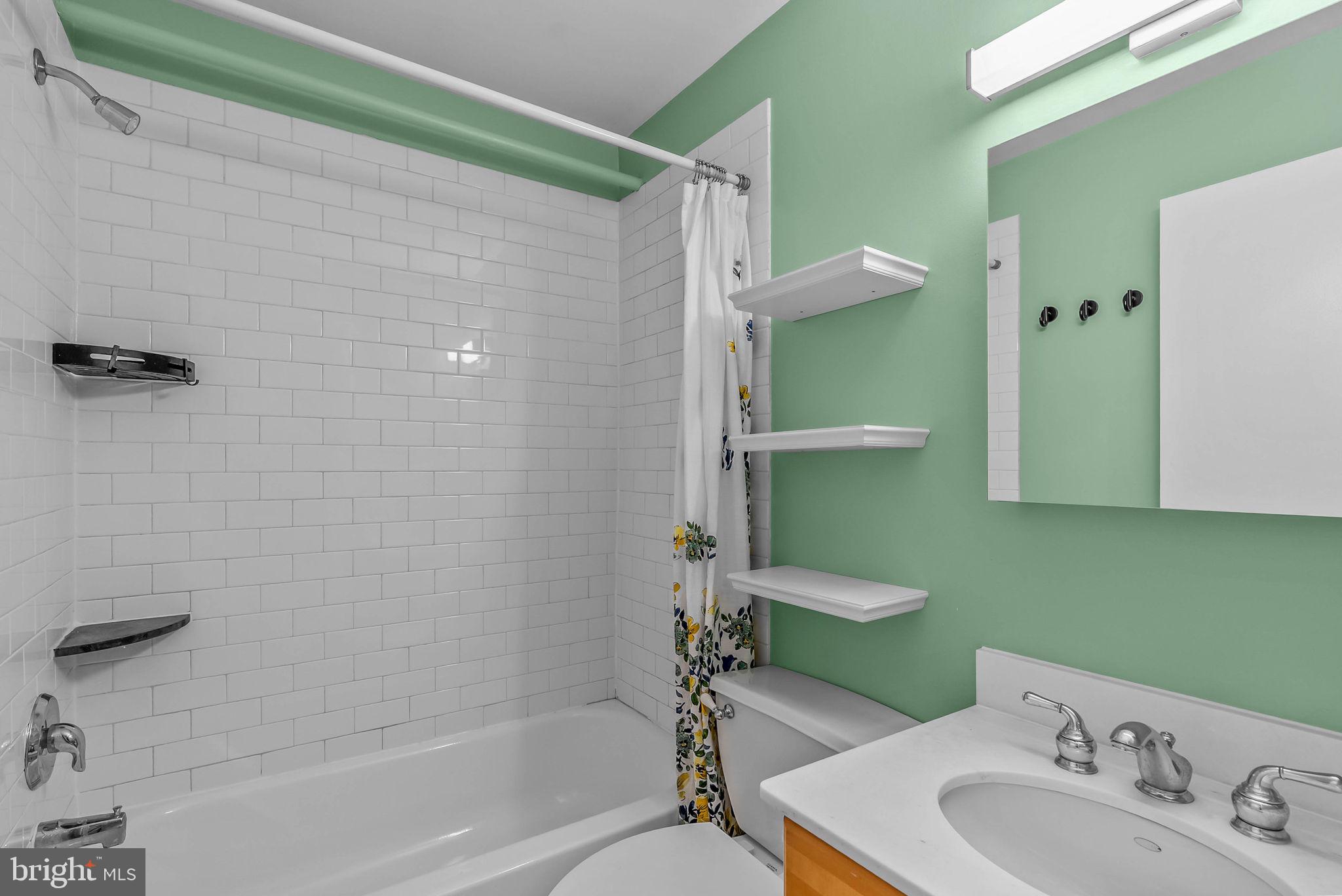 GRADUATE HOSPITAL - Residential