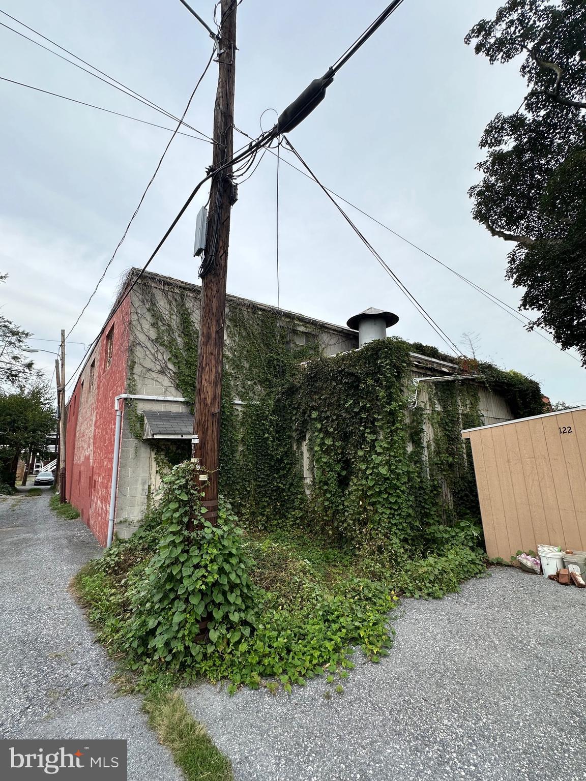 CHESTNUT HILL - Commercial Sale