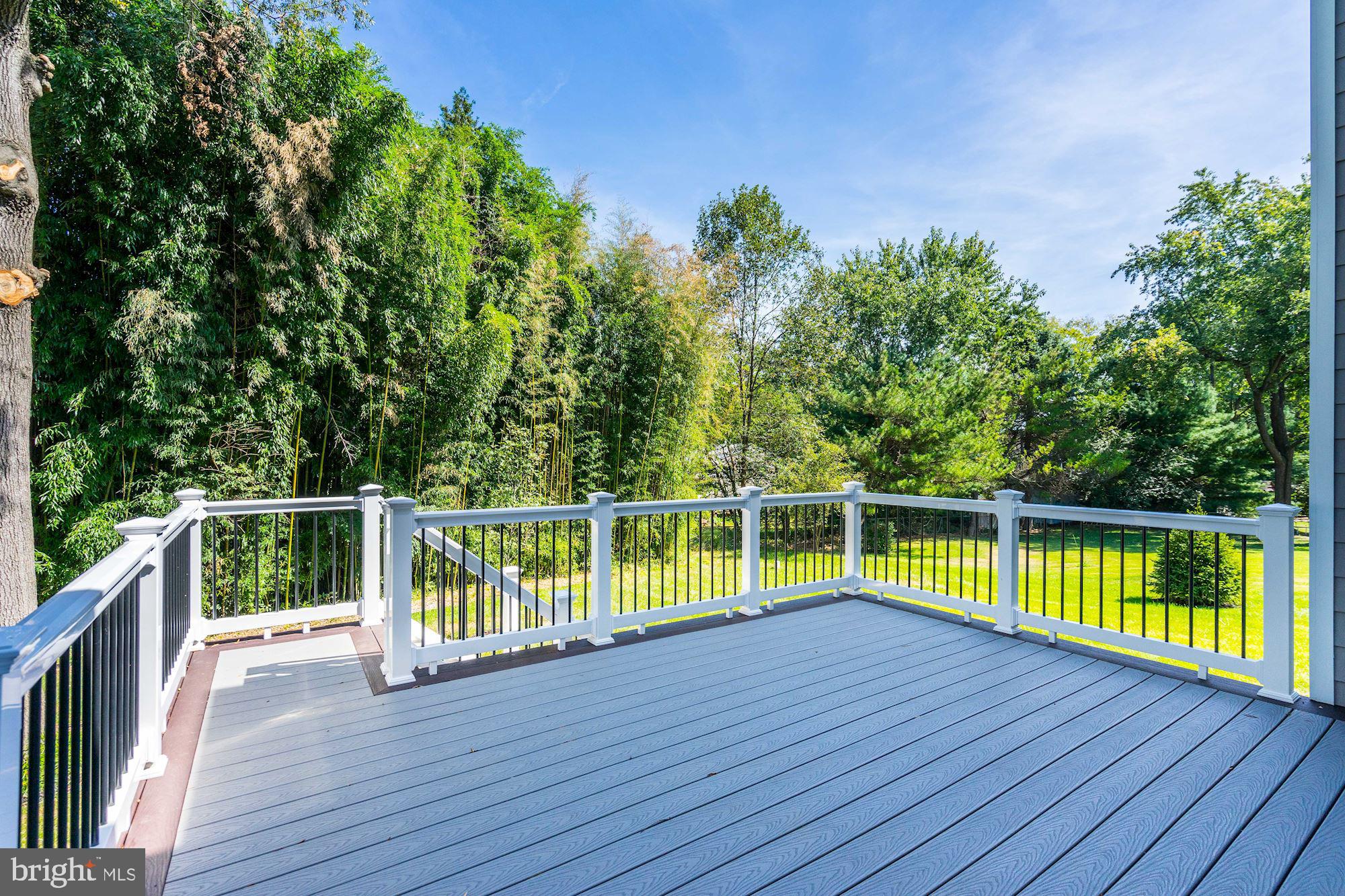 VIENNA WOODS - Residential