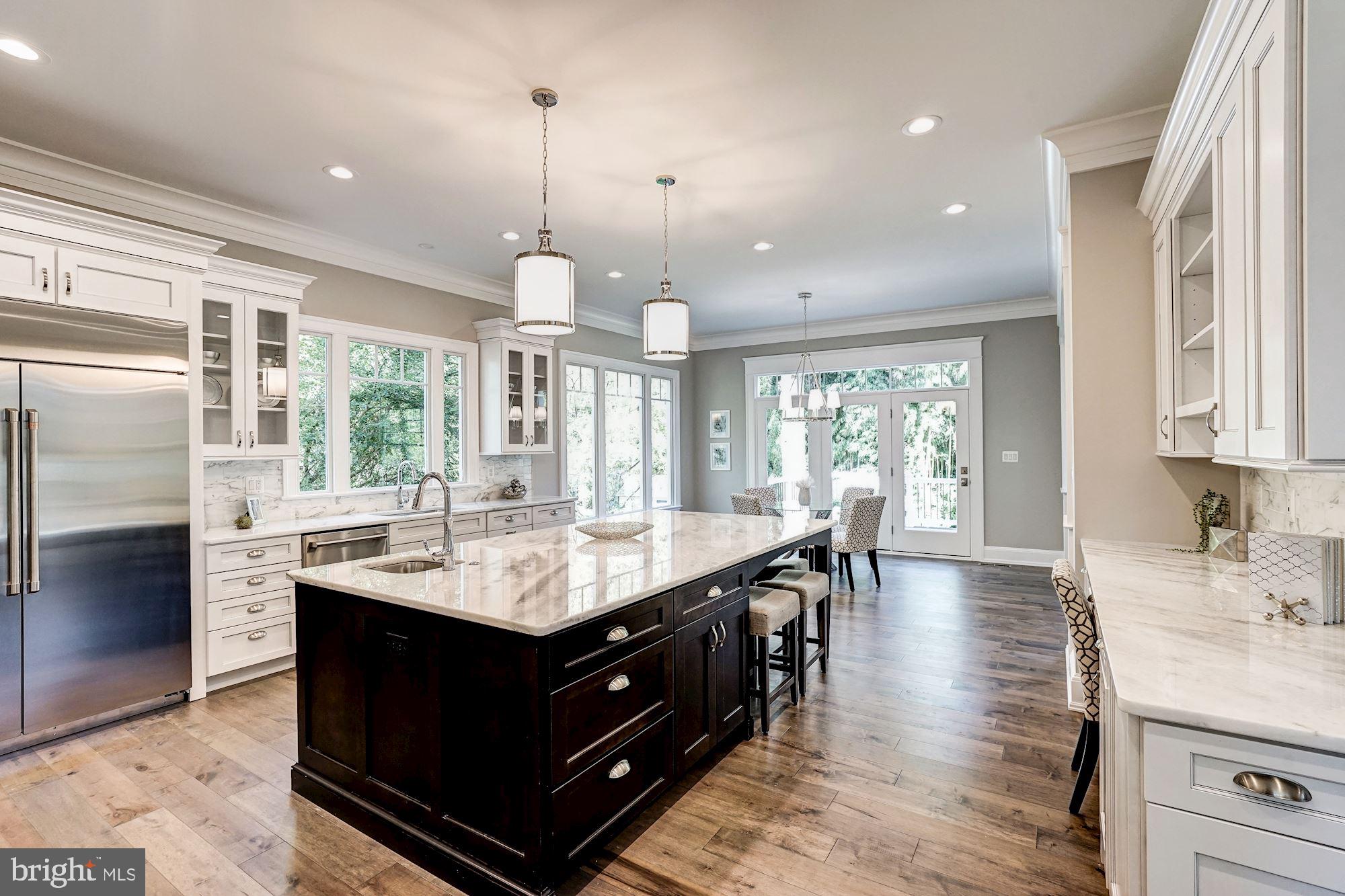 VIENNA WOODS - Residential