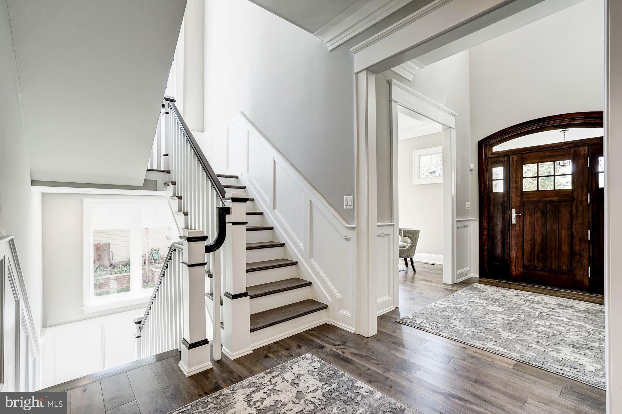 VIENNA WOODS - Residential