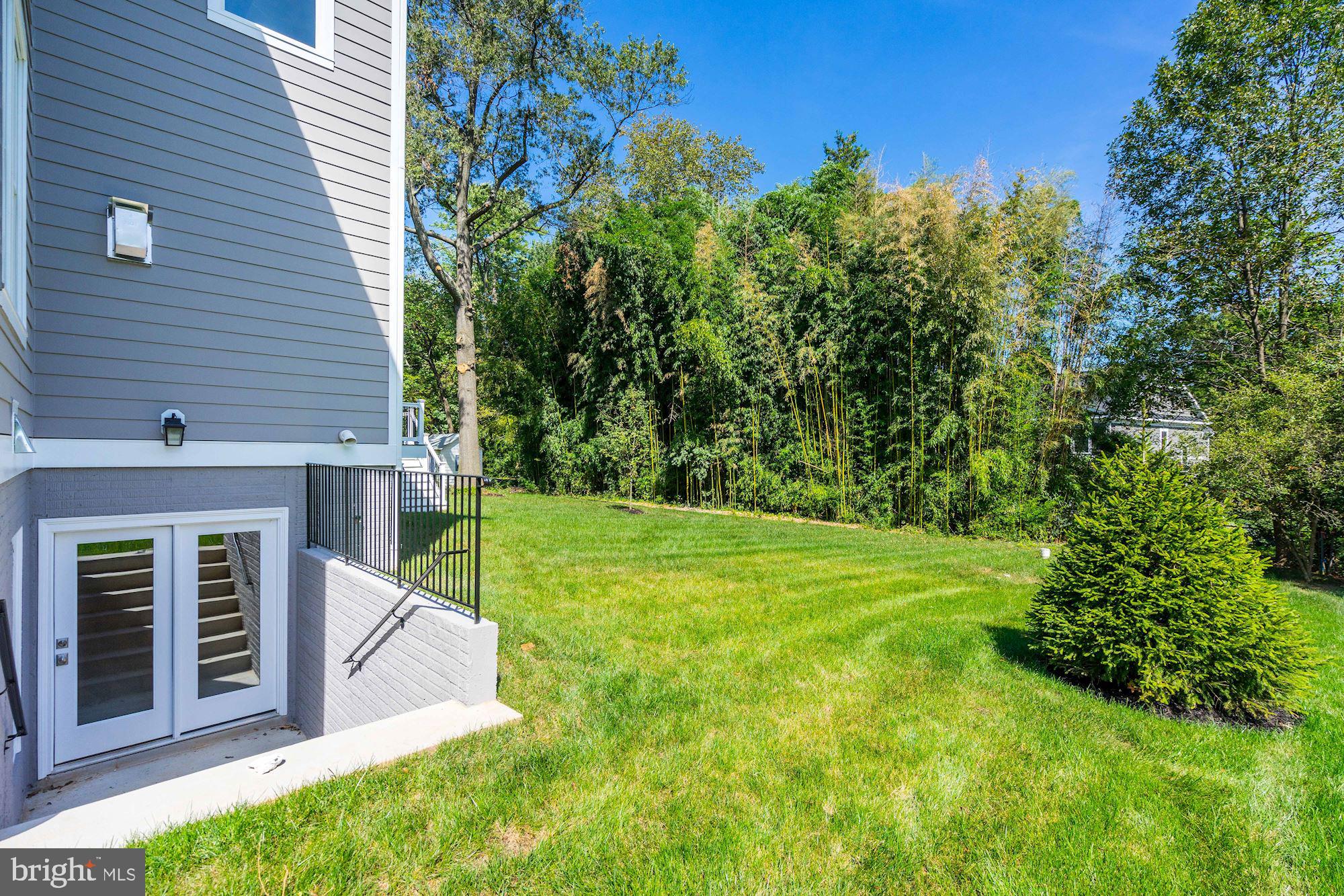 VIENNA WOODS - Residential