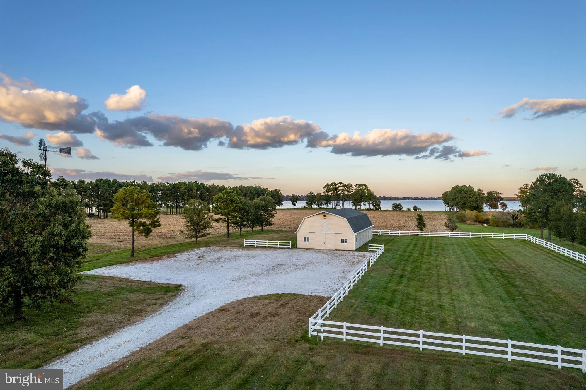 ROLLYSTON FARM - Residential