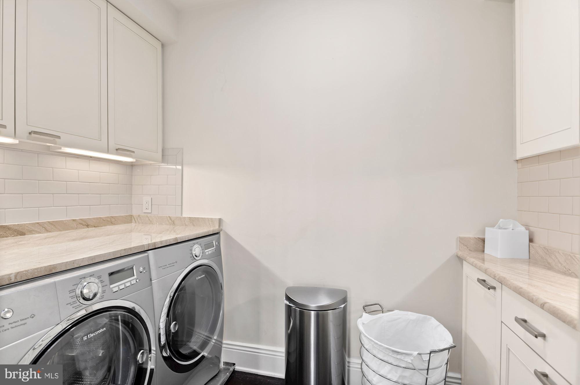 ROLLYSTON FARM - Residential