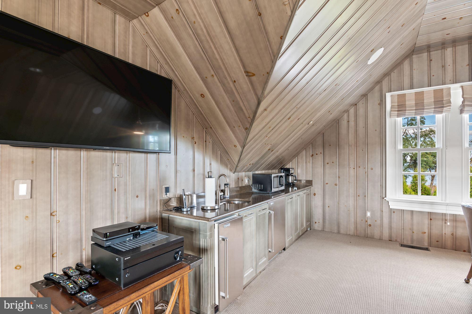 ROLLYSTON FARM - Residential