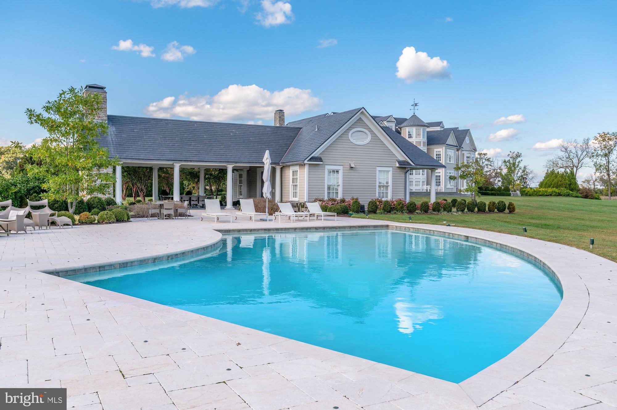 ROLLYSTON FARM - Residential