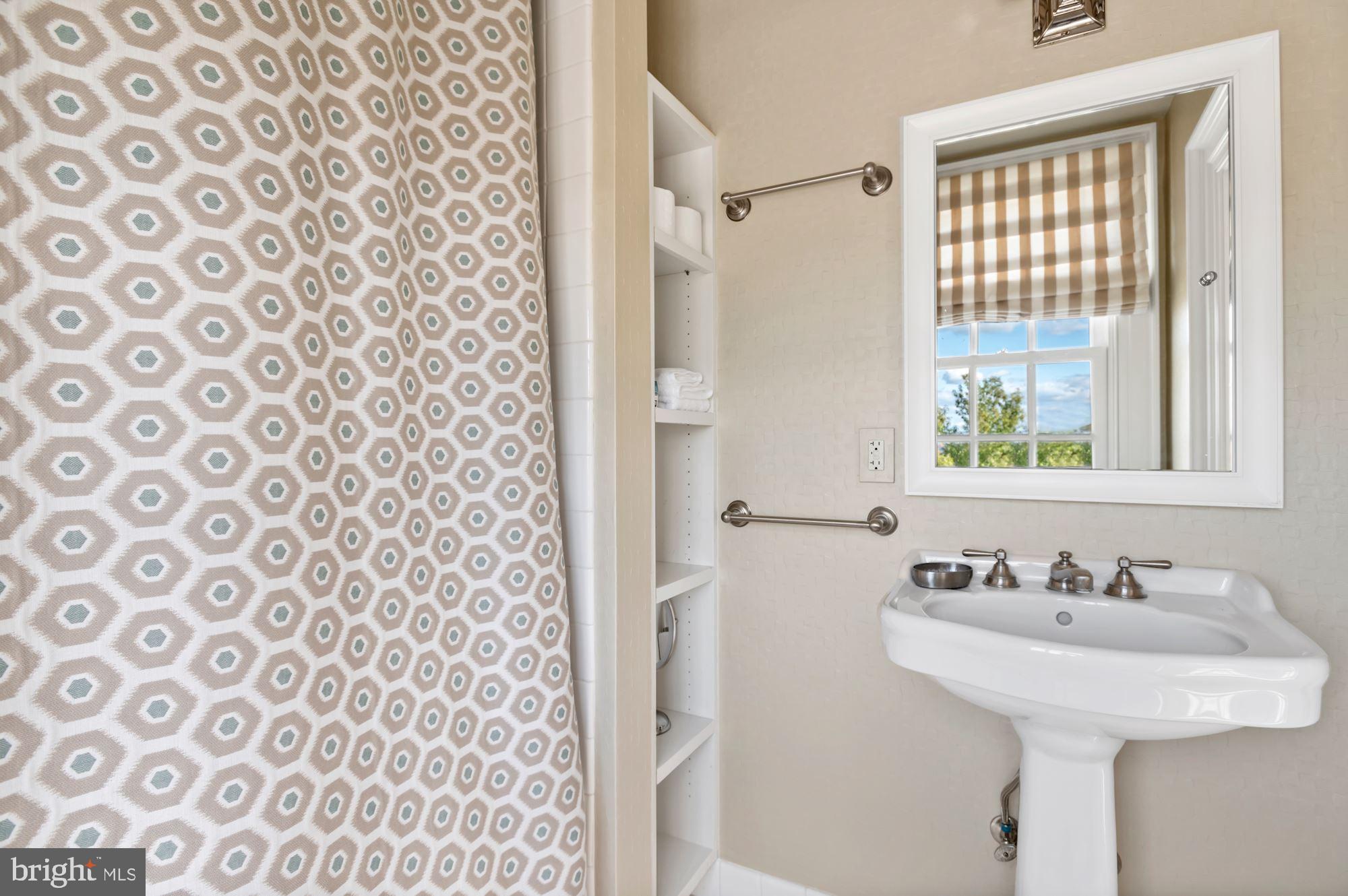 ROLLYSTON FARM - Residential