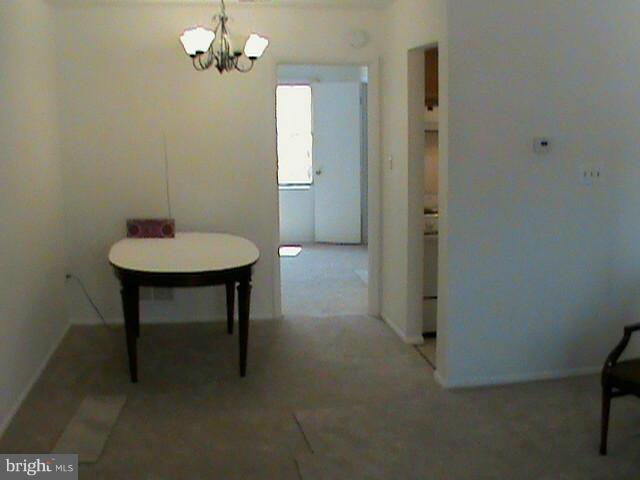 DUTCH GLEN CONDO - Residential