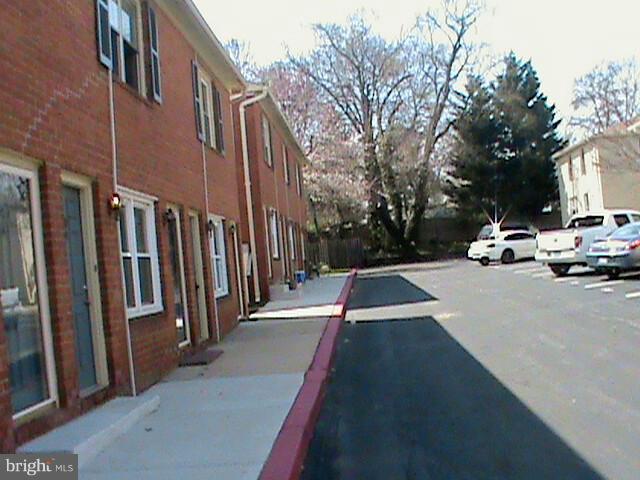 DUTCH GLEN CONDO - Residential