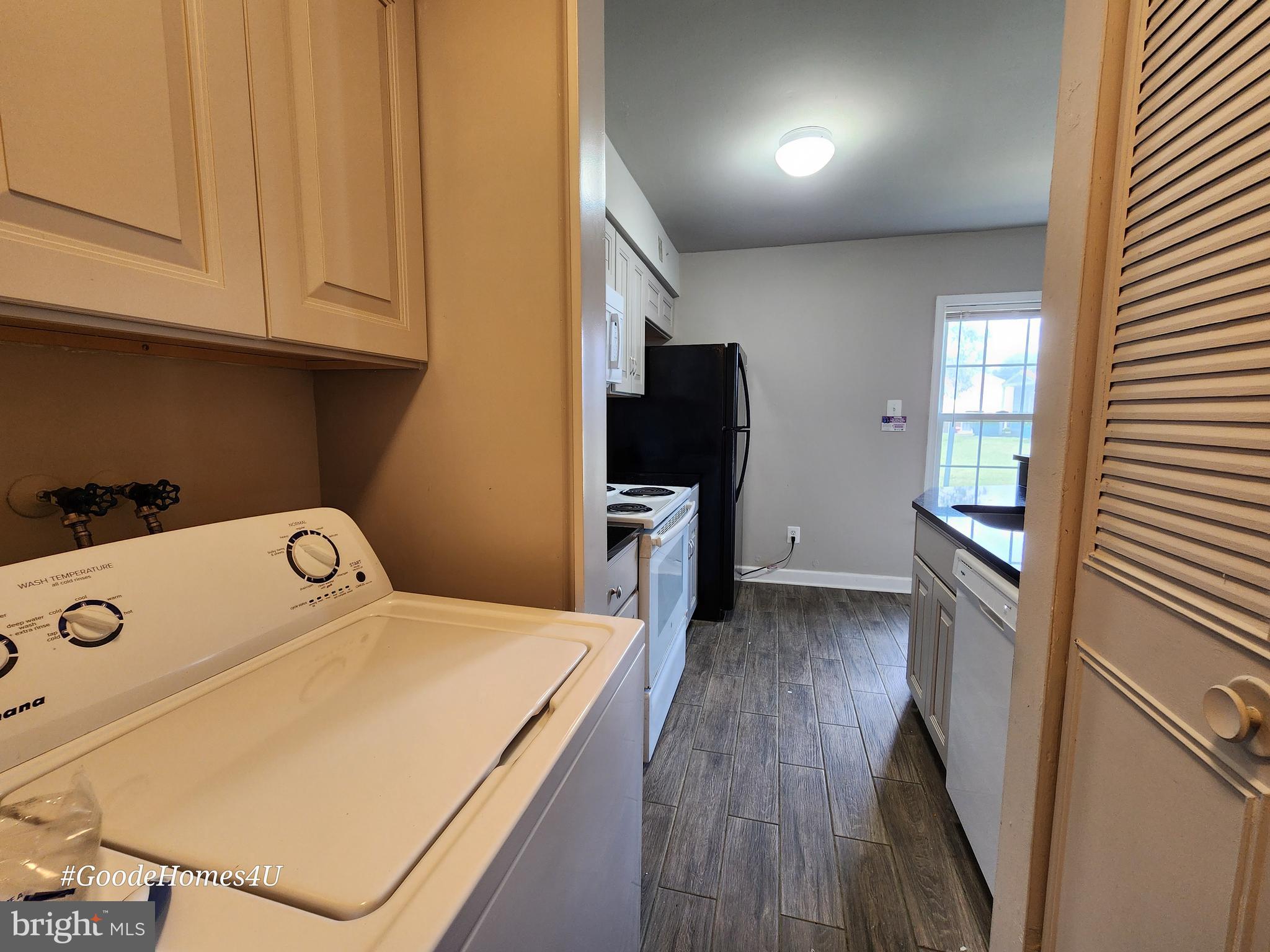 WESTPHALIA WOODS - Residential Lease