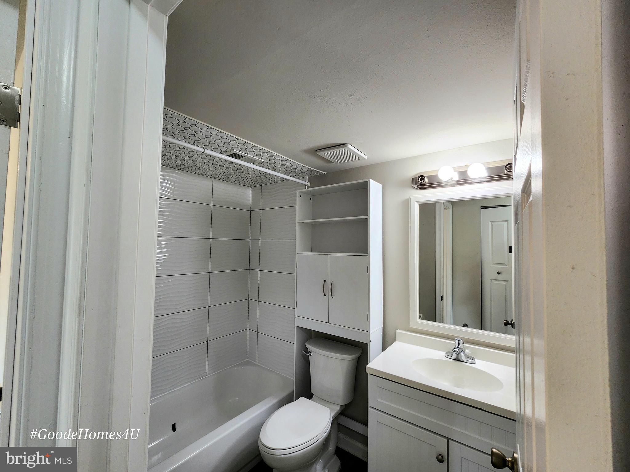 WESTPHALIA WOODS - Residential Lease