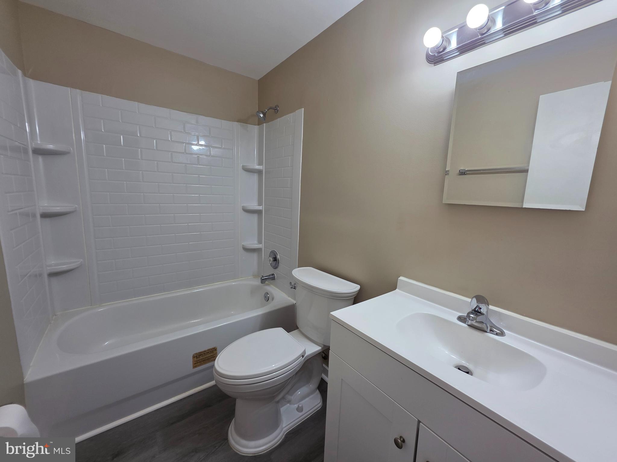 DILLARD - Residential Lease