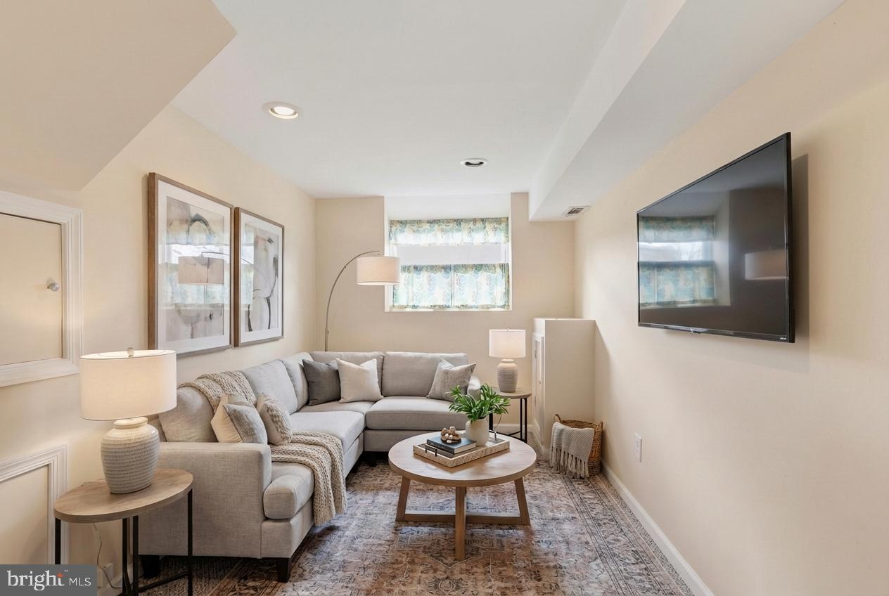 ROSEWOOD PARK - Residential